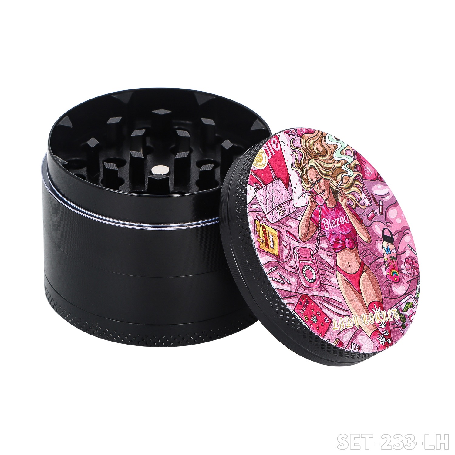 SET 'Lady Hornet' - Metall-Glas Pfeife 7cm + Grinder ø50mm + Rolling Tray + Glas Aschenbecher