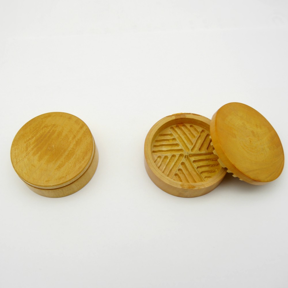 Holzgrinder mit Holzstreifen (ca. ⌀ 60 mm / 2-teilig), 6er-Pack